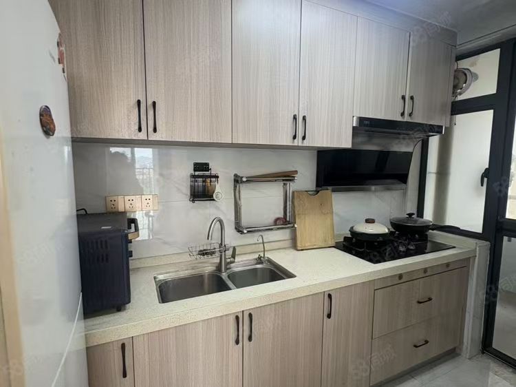 房屋出租 