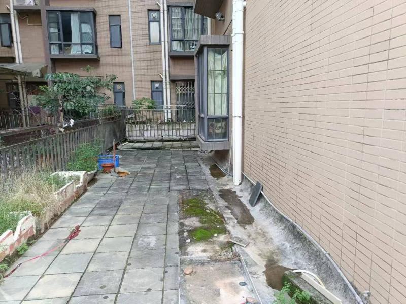 房屋出租 