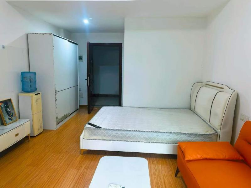 房屋出租 