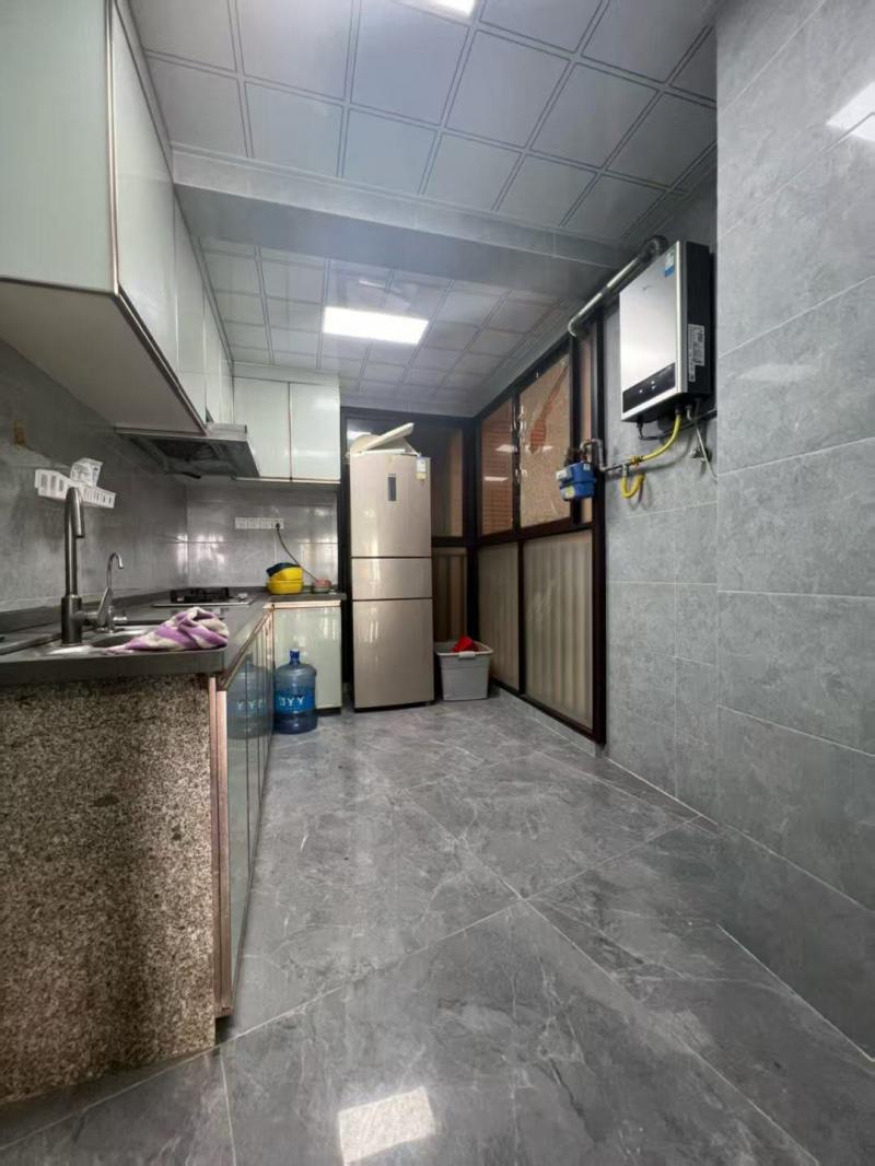 房屋出租 