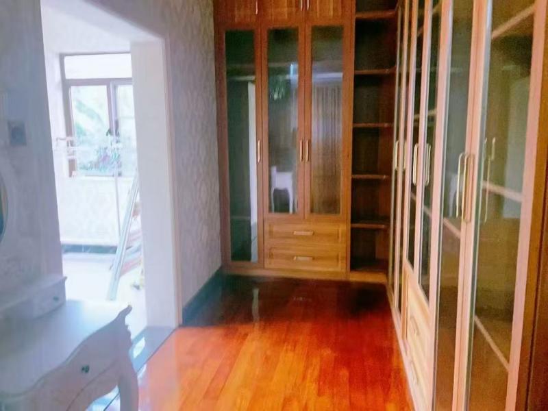 房屋出租 