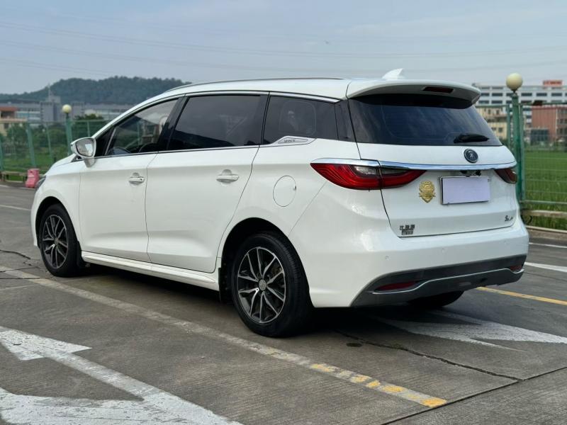 二手车 