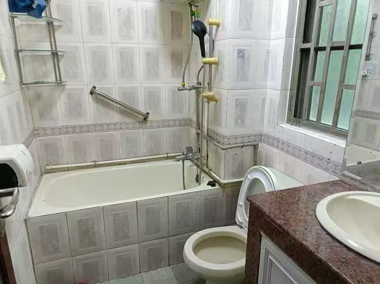 房屋出租 